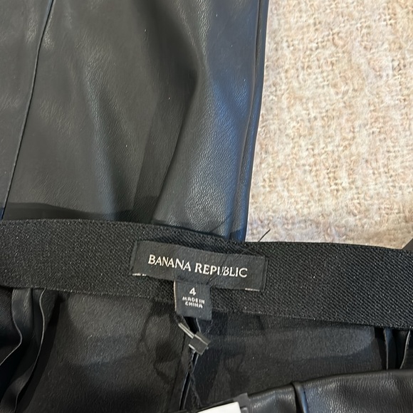 Banana Republic Vegan Leather Pants - Picture 6 of 9